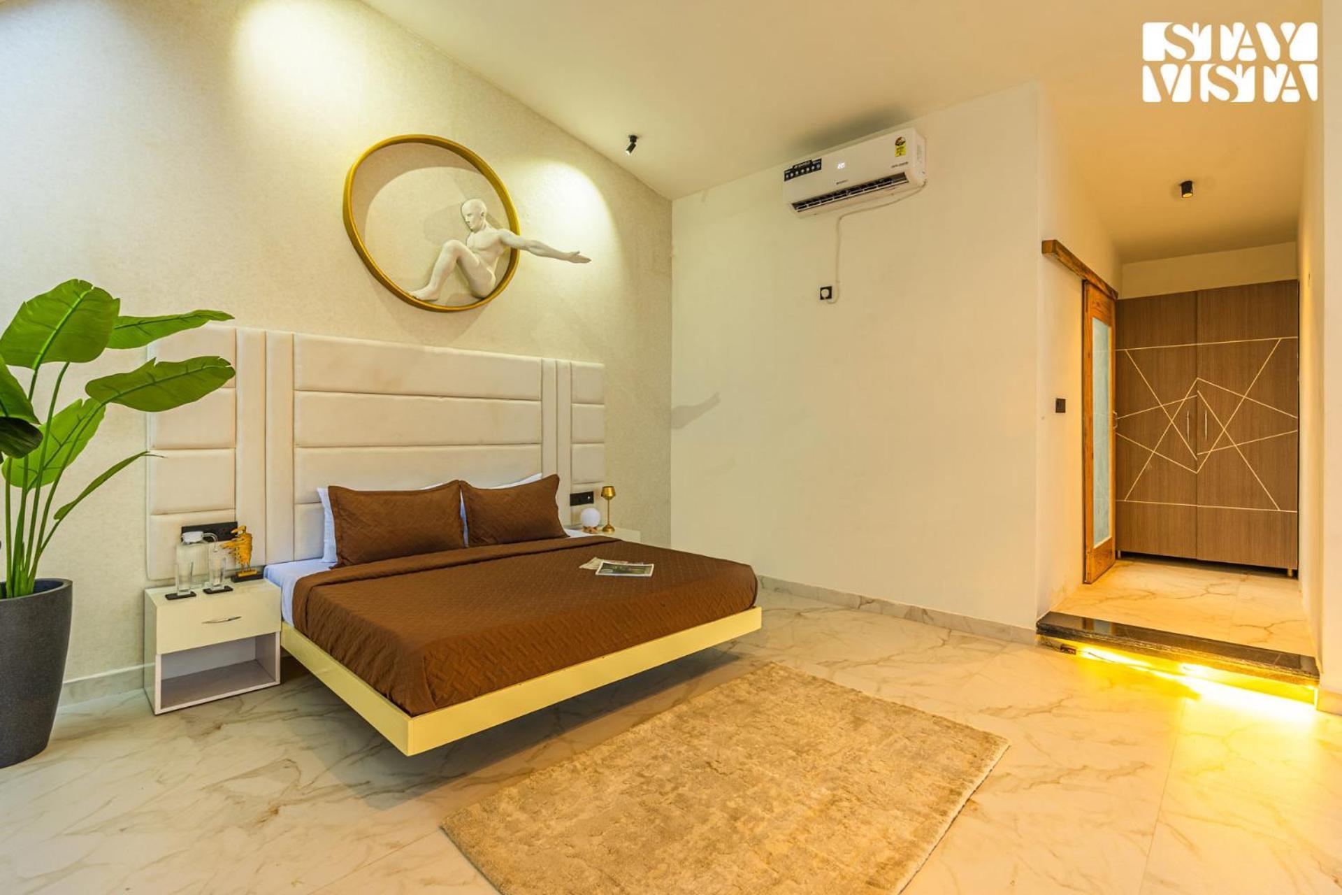 Stayvista At Luna Nova With Outdoor Pool - 拉尼凯特 外观 照片