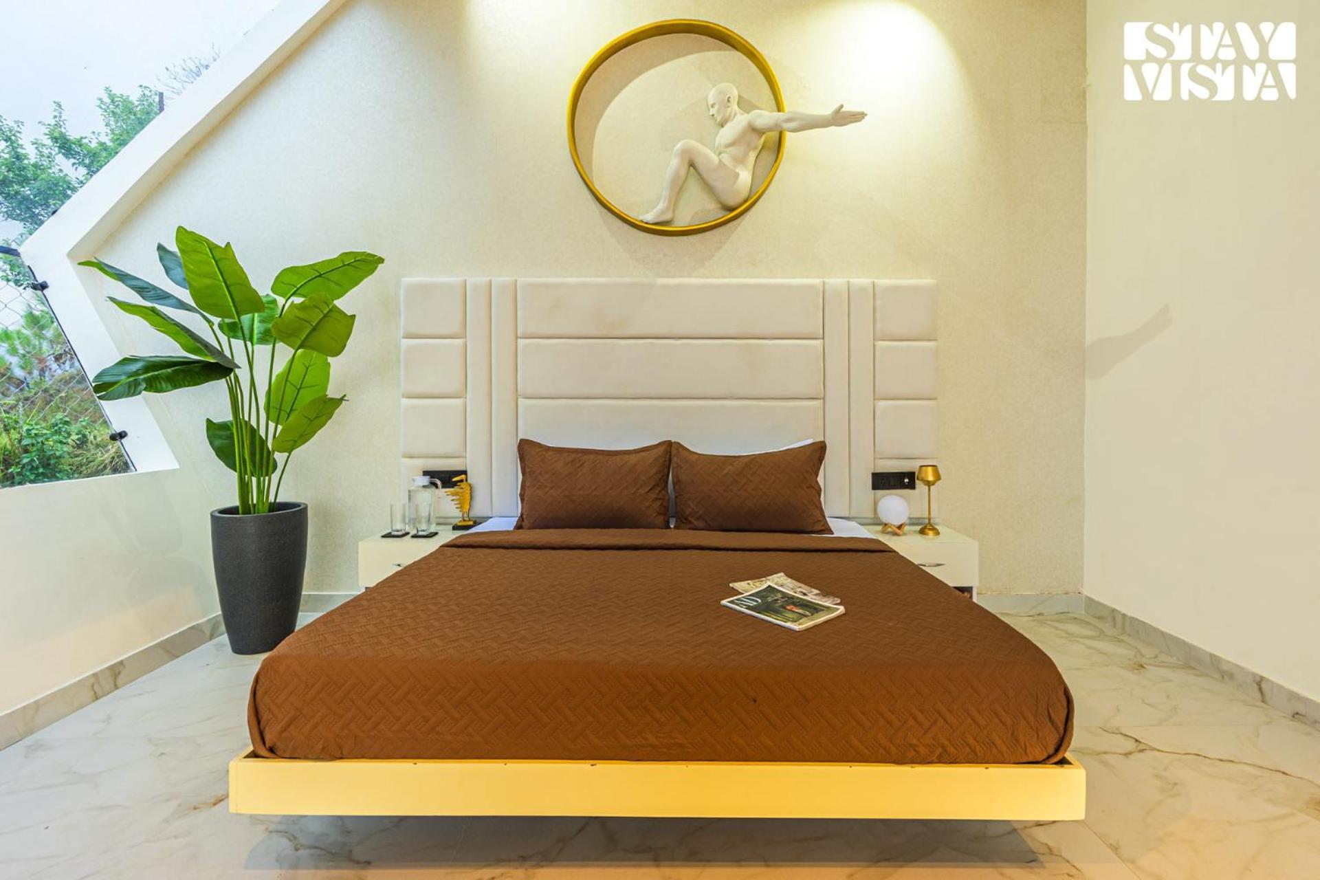 Stayvista At Luna Nova With Outdoor Pool - 拉尼凯特 外观 照片