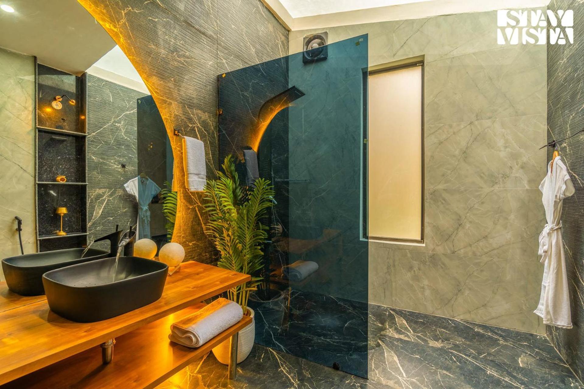 Stayvista At Luna Nova With Outdoor Pool - 拉尼凯特 外观 照片