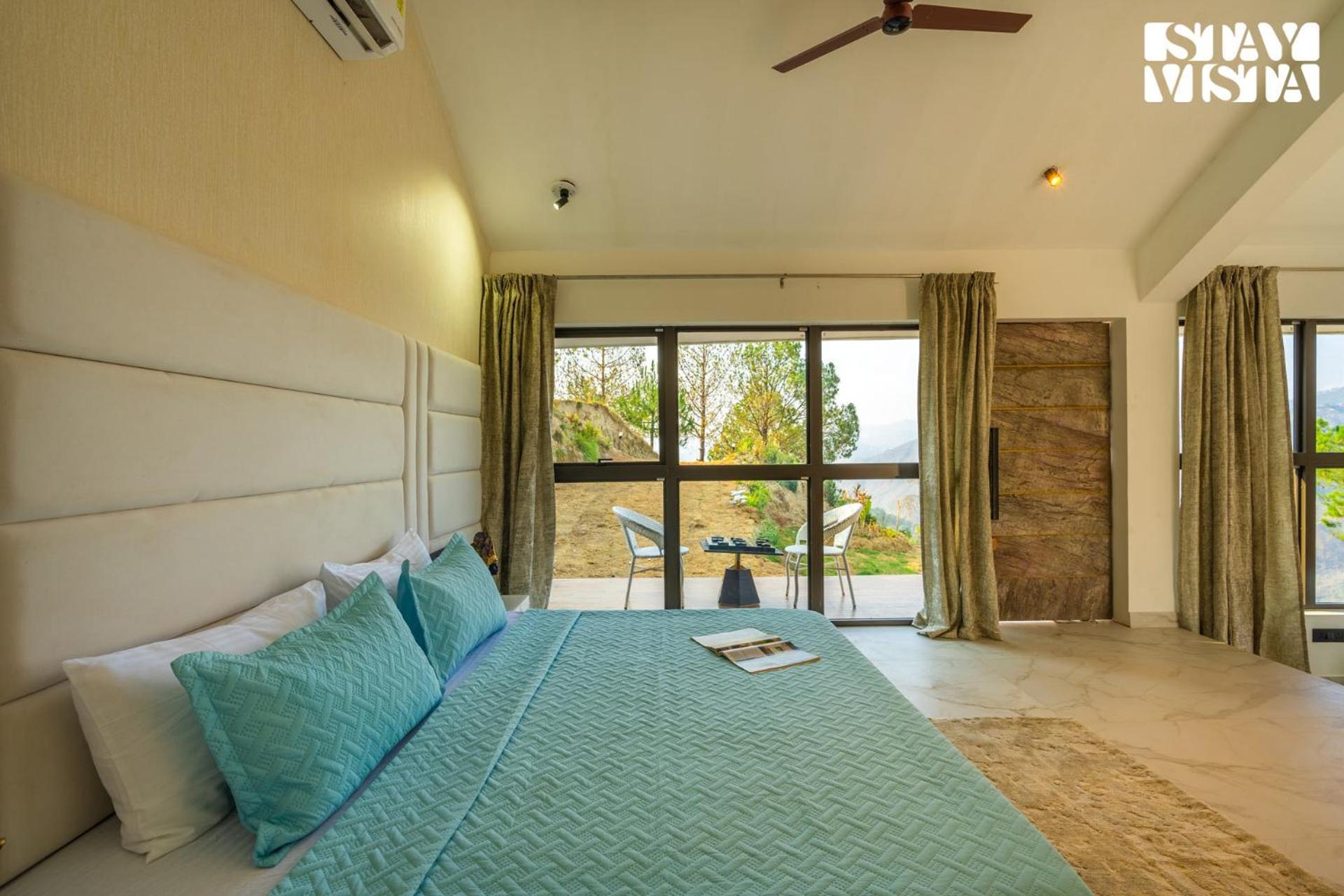 Stayvista At Luna Nova With Outdoor Pool - 拉尼凯特 外观 照片